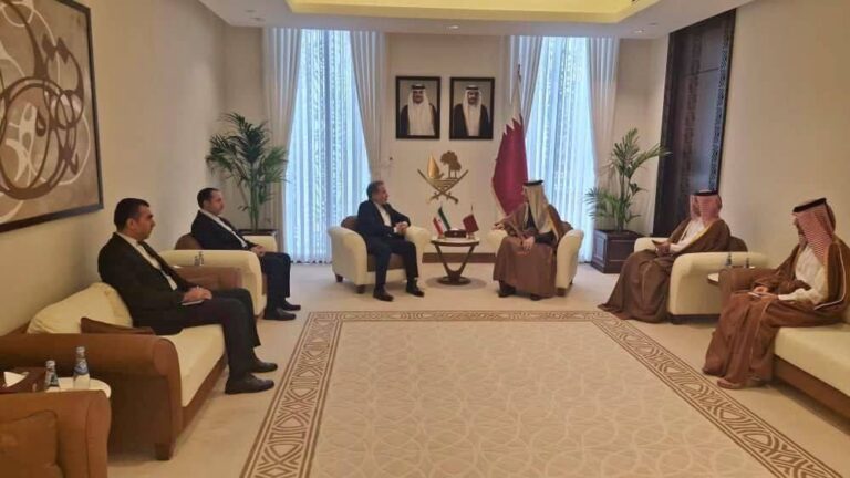 Araghchi and Qatari PM Strategize on Key Regional Developments in Doha