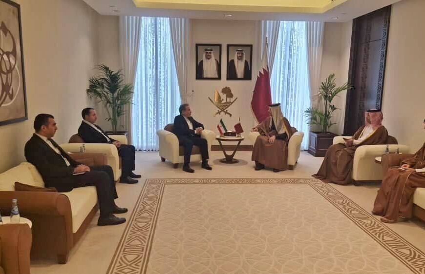 Araghchi and Qatari PM Strategize on Key Regional Developments in Doha