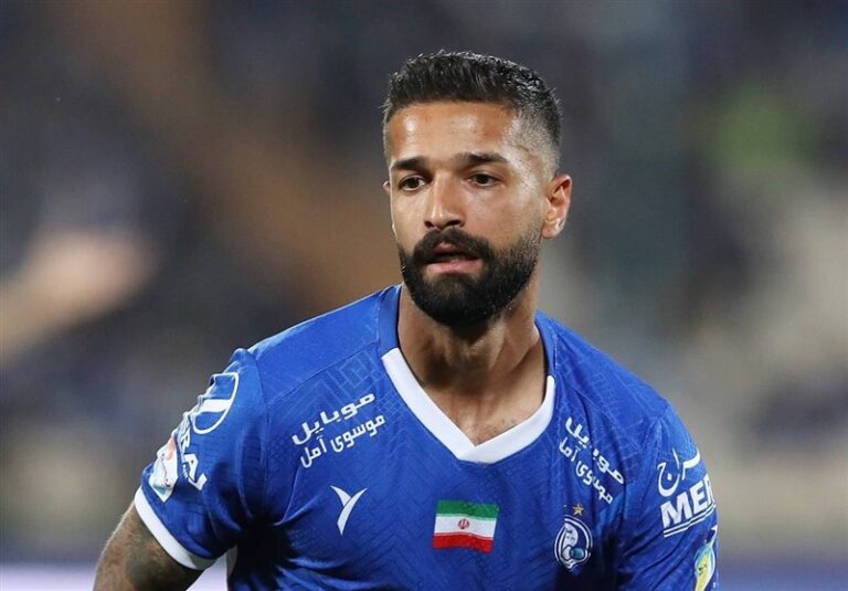 Armin Sohrabian Makes a Comeback to Esteghlal in IPL Showdown!