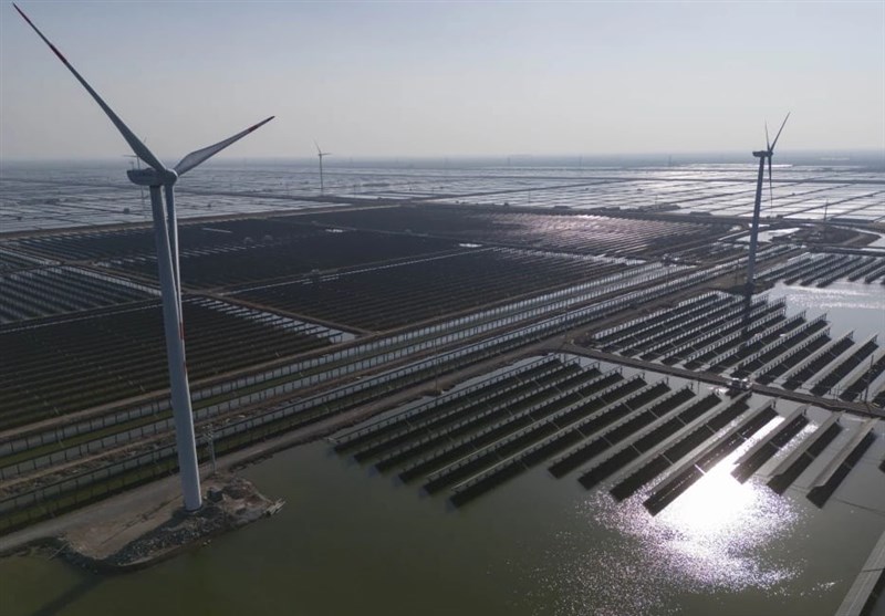 China's 2024 Breakthrough: Unprecedented Growth in Wind and Solar Energy Expansion