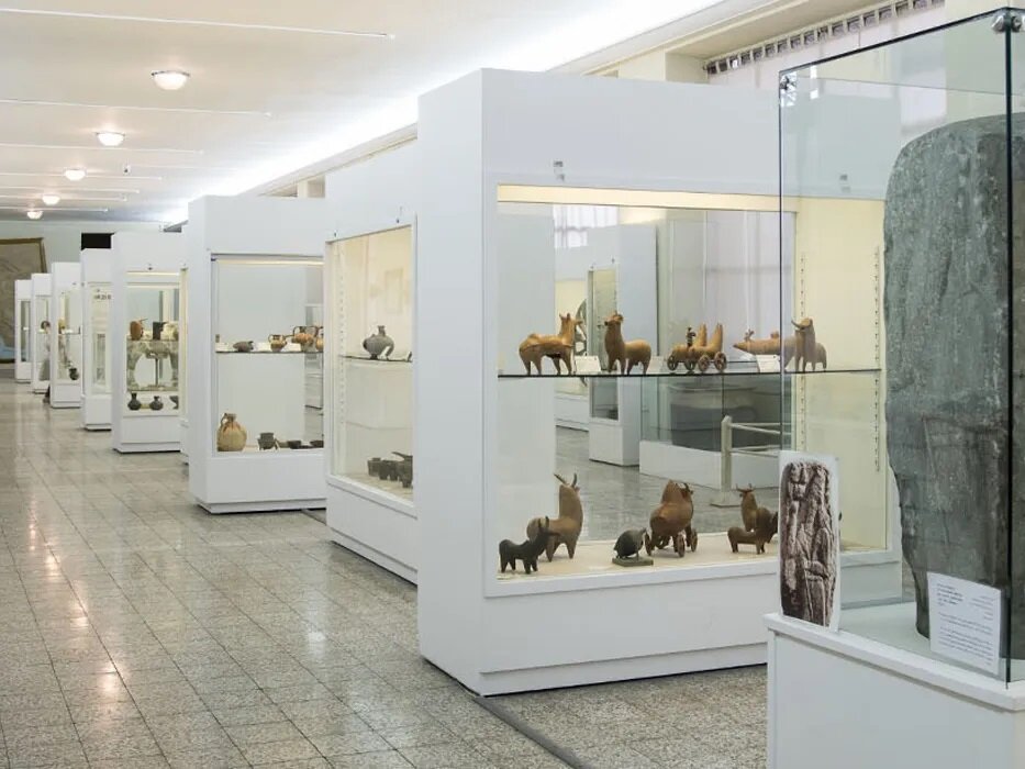 Discover 151 Treasures: Tehran Museums Showcase Rare Artifacts in China