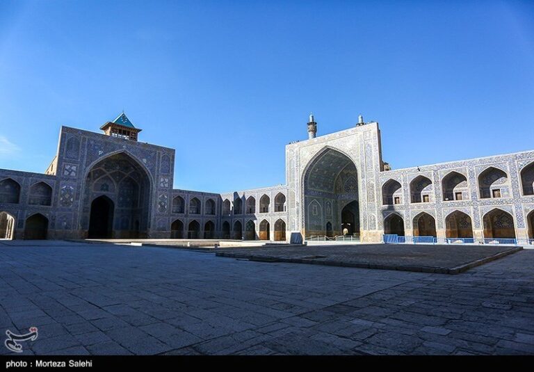 Discover the Imam Mosque of Isfahan: A Jewel of Iran's Rich Historical Heritage