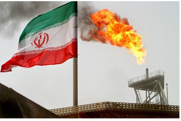 Iran Defies Sanctions: Oil Exports Surge Amidst Global Pressure