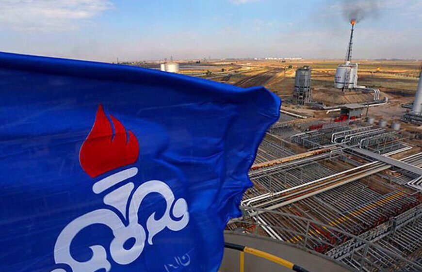 Iran Launches $528 Million Oilfield Development Project Near Iraq