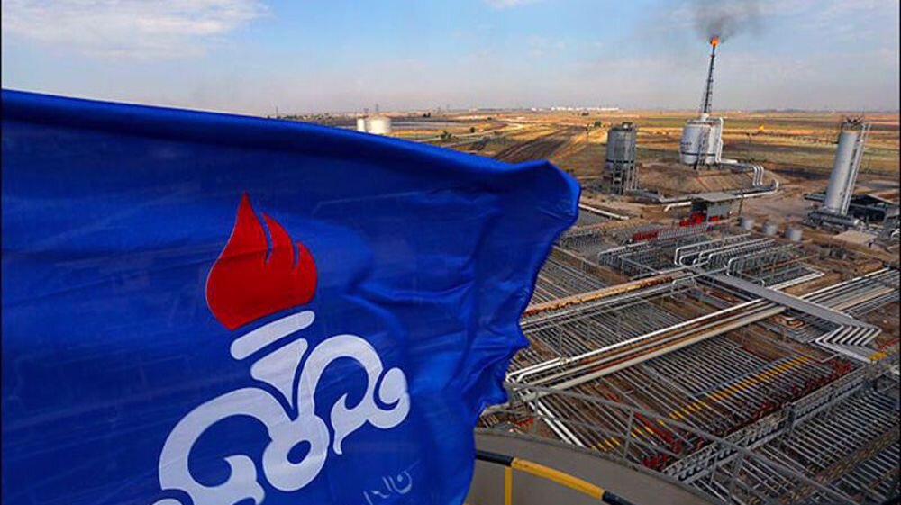 Iran Launches $528 Million Oilfield Development Project Near Iraq