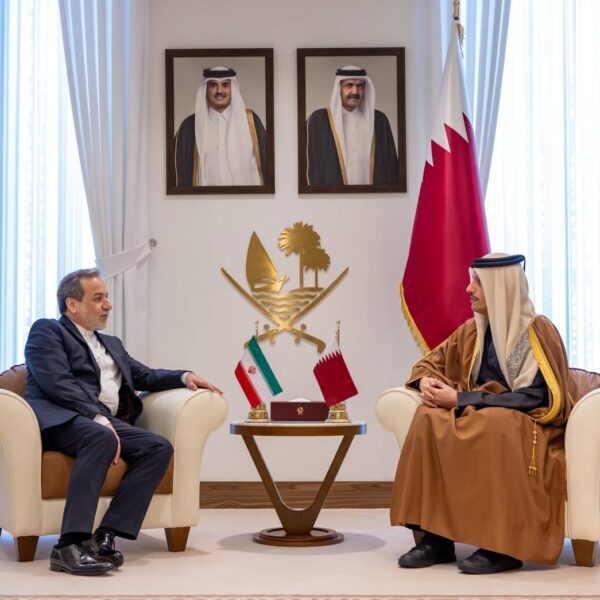 Iran's FM Araghchi Highlights Commitment to Strengthening Comprehensive Ties with Qatar