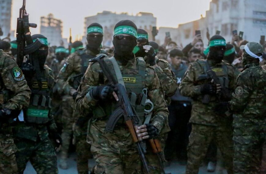 Israeli Struggles Exposed: Hamas Footage Reveals Tactical Failures