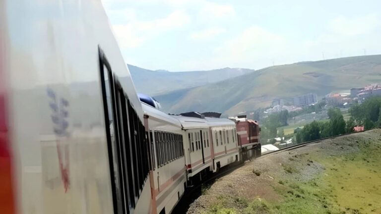 Revived Van-Tehran Train Service Set to Resume After Extended Hiatus!