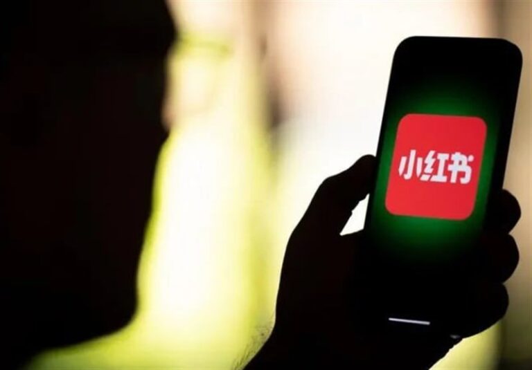 TikTok Users Turn to RedNote as Ban Looms: The Rising Star of Chinese Social Media