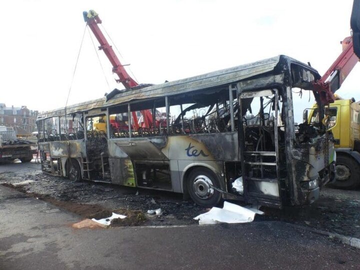 Tragic Highway Accident in Bolivia: 3 Lives Lost and 3 Injured as Car Plunges Off Road