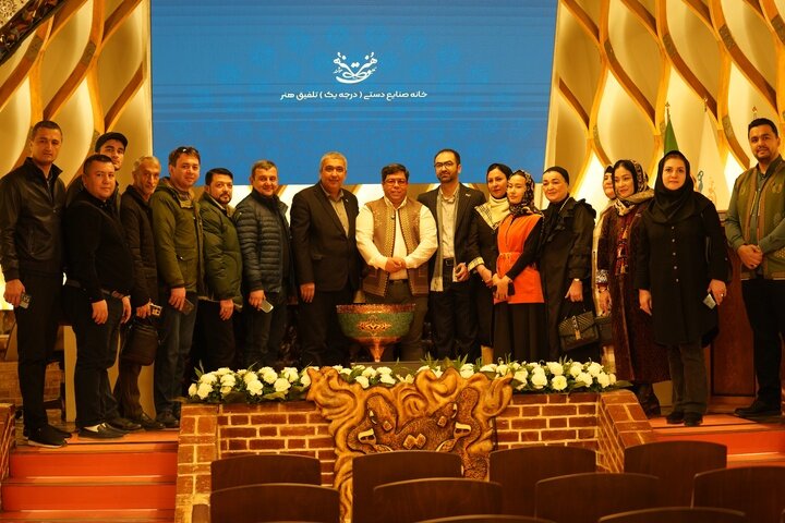 Uzbekistan and Kazakhstan Cultural Delegation Explores Tehran's Unique Handicraft House