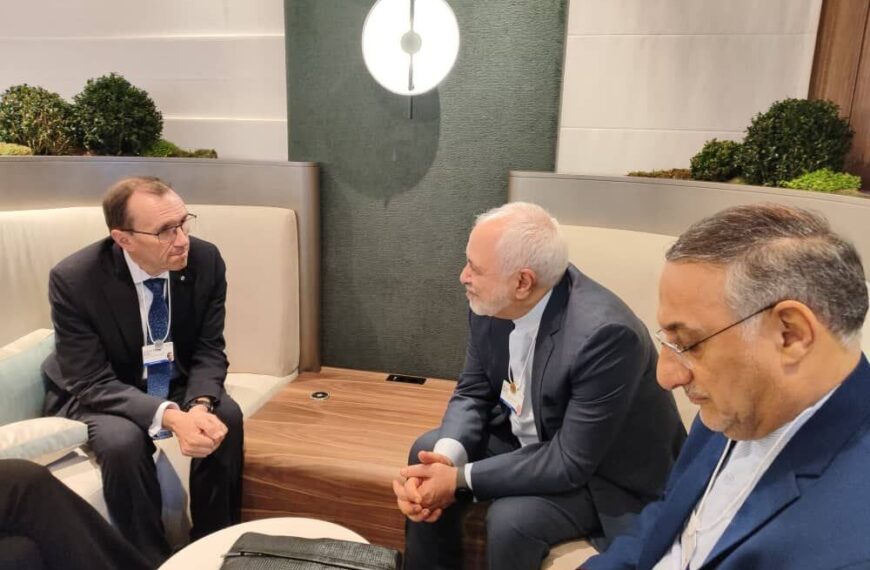 Zarif Engages with Norwegian FM on Key Regional Developments and Strengthening Bilateral Relations