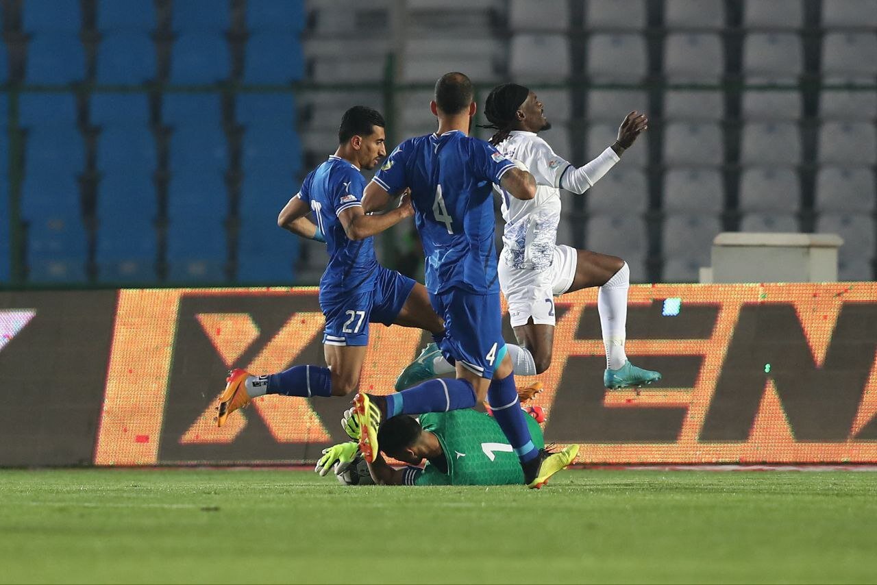 Esteghlal Triumphs with 2-0 Victory Over Esteghlal Khuzestan in PGPL Clash!