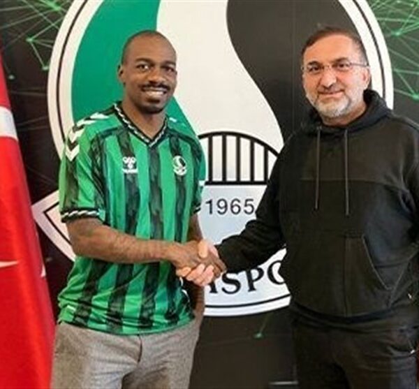 Ex-Esteghlal Star Gael Kakuta Signs with Turkish Club Sakaryaspor!