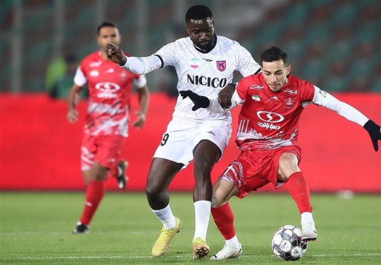 Exciting Tehran Derby Sees Persepolis Winger Ahmadzadeh Left Out!