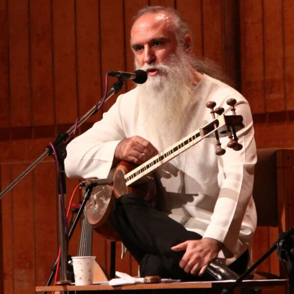 Experience the Magic: Davood Azad Takes the Stage at Vahdat Hall Concert!