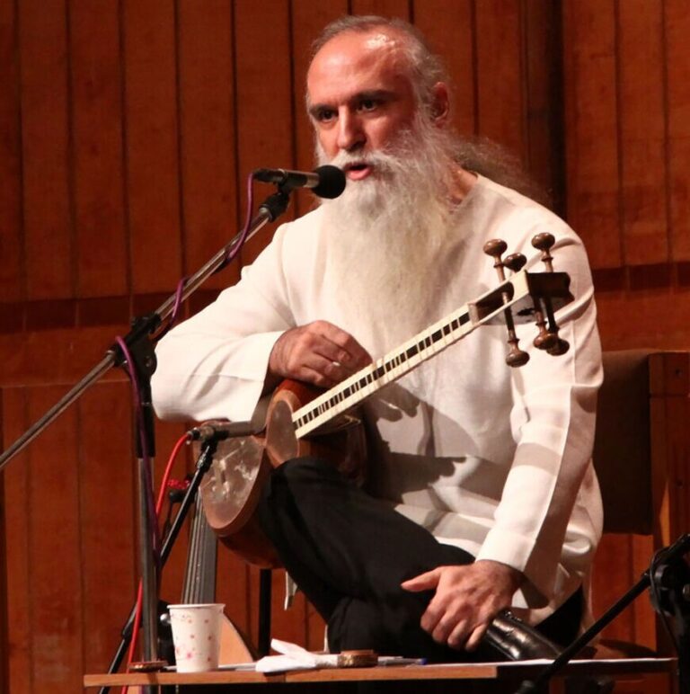 Experience the Magic: Davood Azad Takes the Stage at Vahdat Hall Concert!