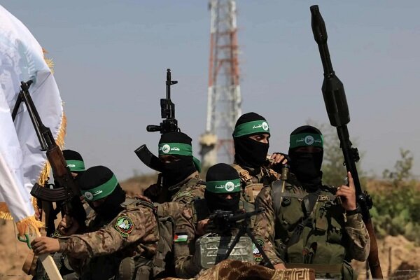 Hamas Unveils Captured Israeli Weapons: Eye-Opening Photos Inside