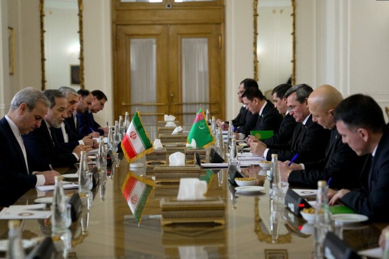 Iran and Turkmenistan Forge Economic Ties: Exploring Opportunities for Enhanced Cooperation