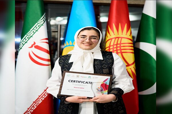 Iranian Female Youth Honored as Researcher of the Year: Celebrating Excellence in Innovation