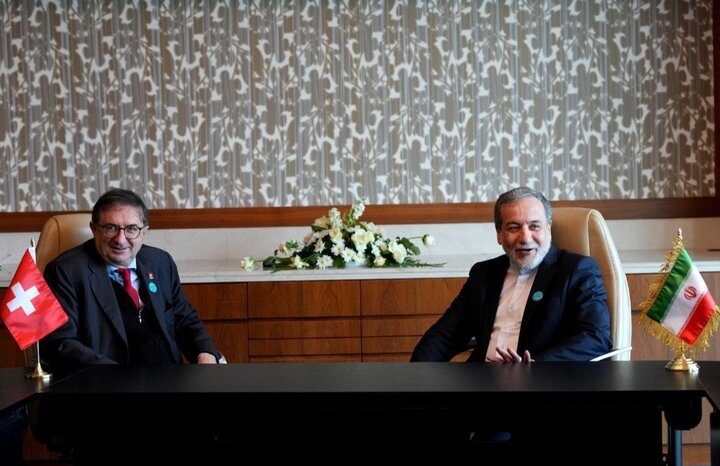 Iran's FM Araghchi Engages in Key Talks with Swiss Envoy on MENA Issues