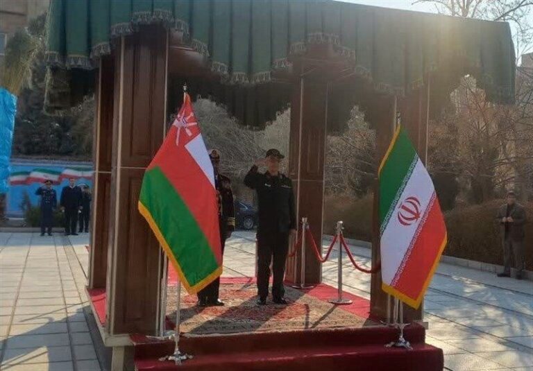 Iran's Top General Welcomes Omani Counterpart in Historic Tehran Meeting