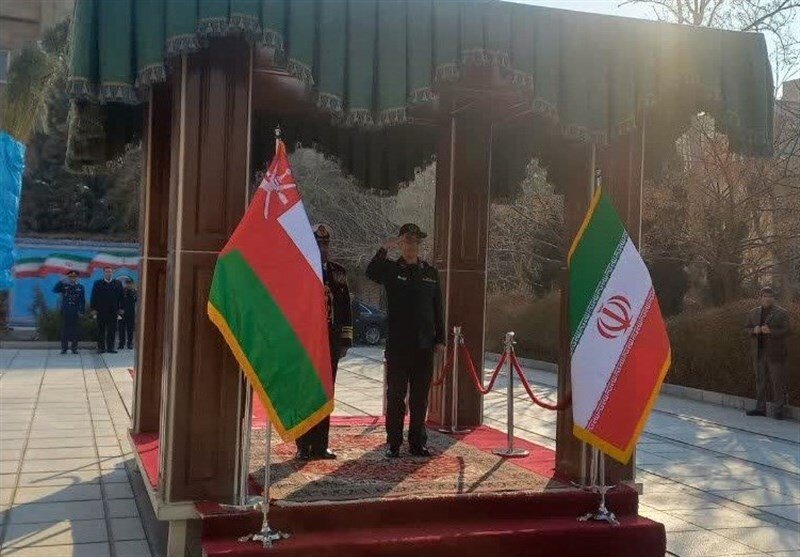 Iran's Top General Welcomes Omani Counterpart in Historic Tehran Meeting