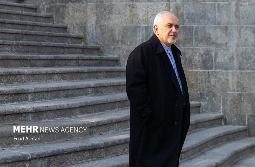 Iran's Zarif: Lifting Sanctions, Not US Negotiations, is Key to Solving National Issues