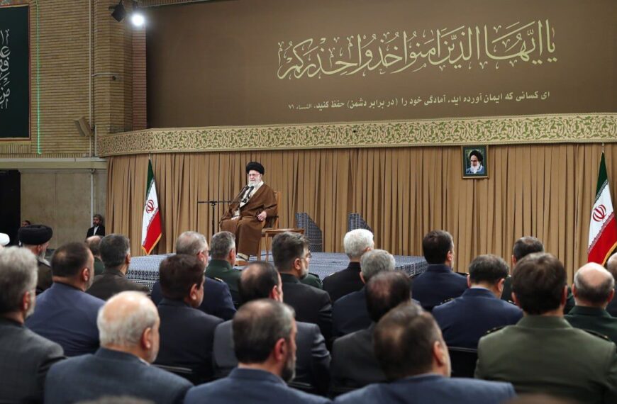 Leader Celebrates Monday Rallies as a Powerful Show of Support for the Islamic Revolution