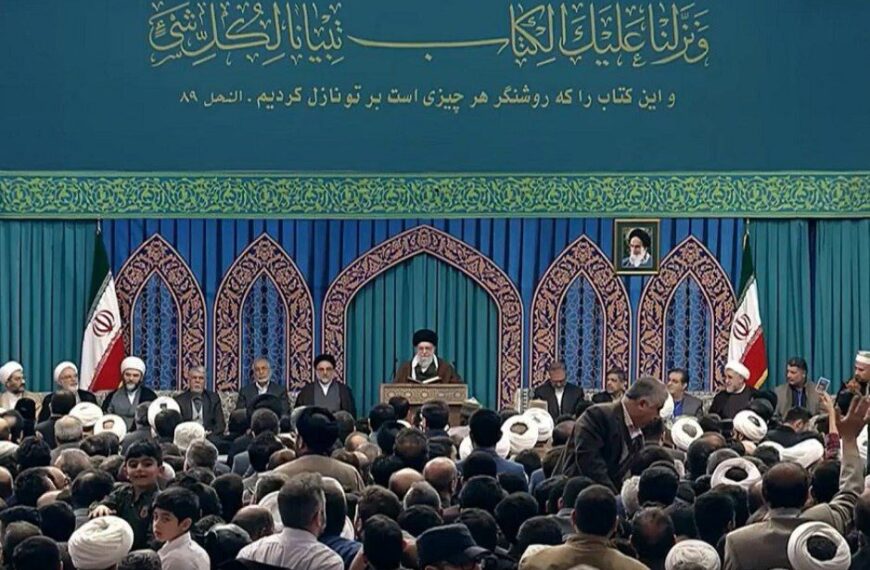 Leader Engages with Contestants at Prestigious International Qur'an Competition