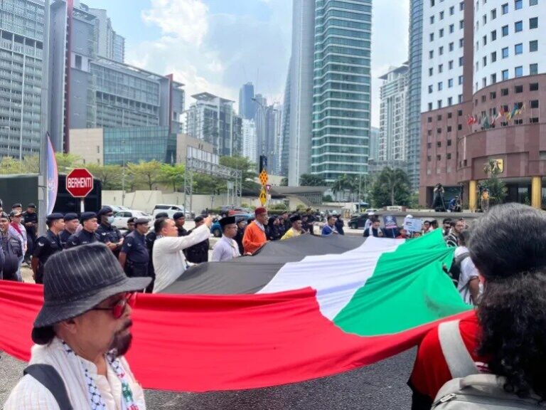 Malaysians Rally with Passionate 'Go to Hell, Donald Trump!' March!