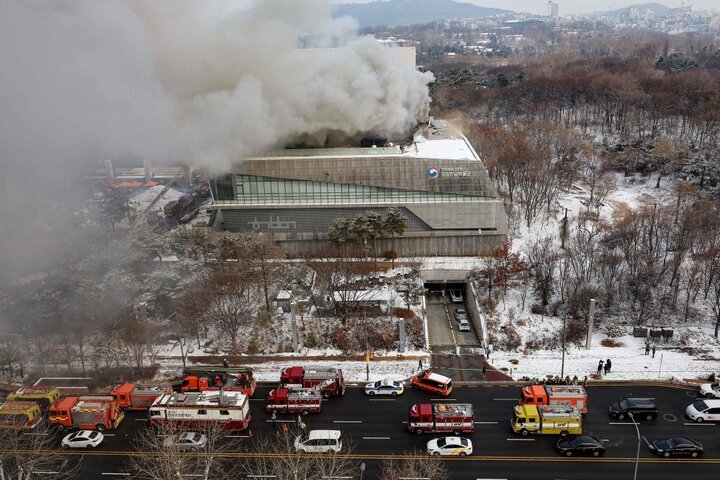 Massive Blaze Erupts at South Korea's Language Museum: Firefighters Battle Flames!