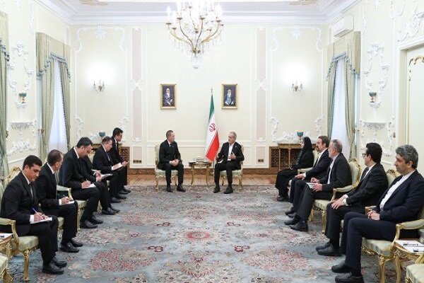 Pezeshkian Champions Stronger Trade Relations Between Iran and Turkmenistan