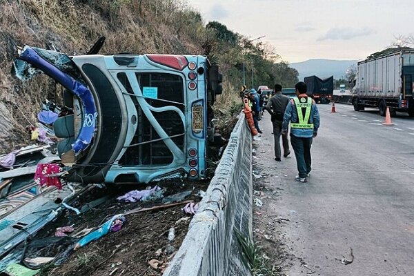 Tragic Bus Overturn in Eastern Thailand: 18 Lives Lost and 31 Injured in Devastating Accident