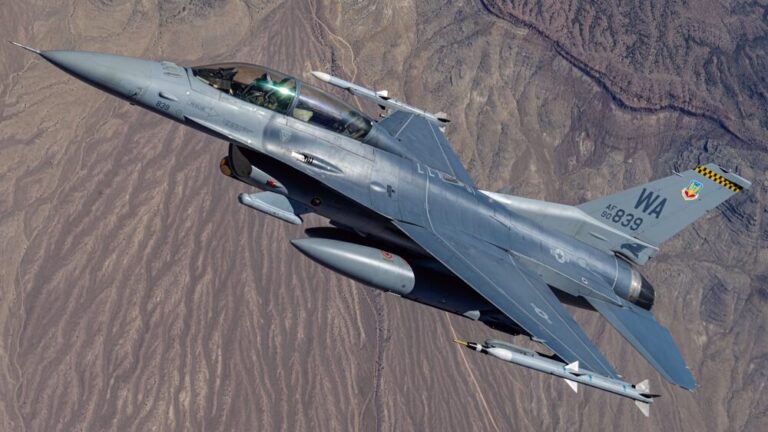 Yemeni Ansarullah Targets US F-16 Fighter Jet with Missile Strike