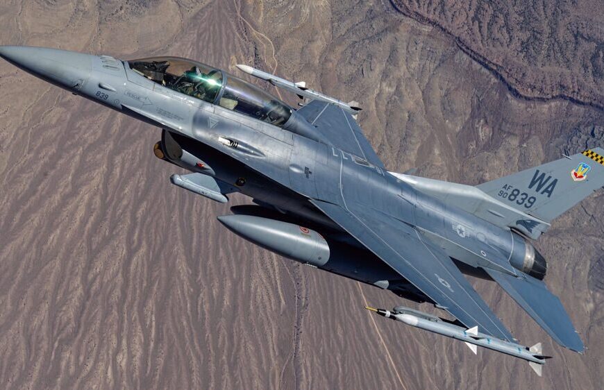 Yemeni Ansarullah Targets US F-16 Fighter Jet with Missile Strike