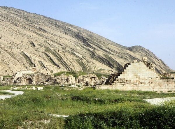 Excavation Unveils Hidden Treasures: Work Begins on Valerian's Palace Ruins in Bishapur