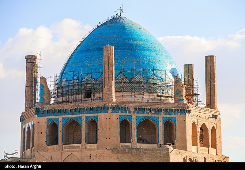 Explore Soltaniyeh: Iran's Majestic Zanjan Brick Dome, the Largest of Its Kind!