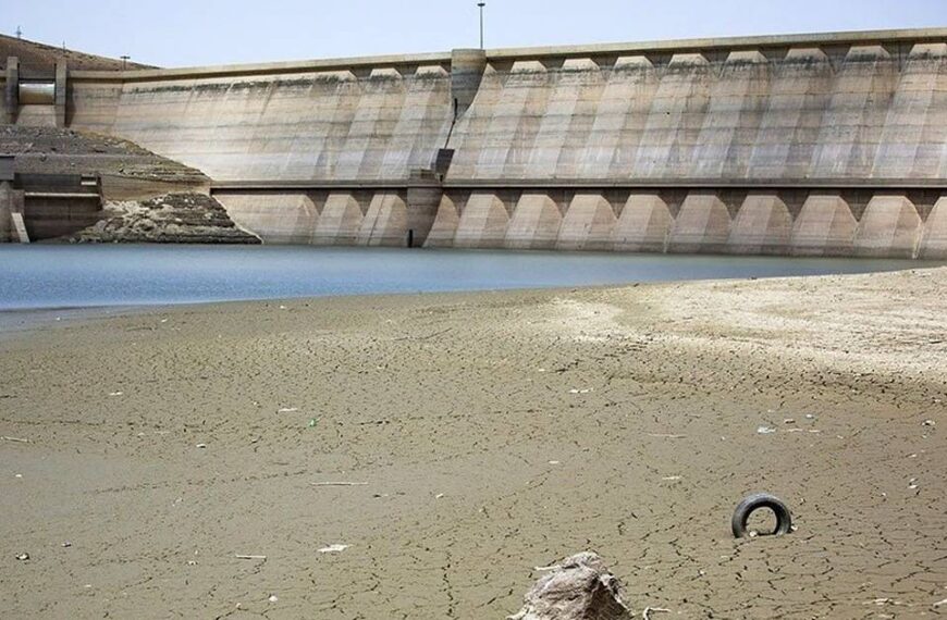 Iran's Capital Grapples with Severe Drought: Water Chief Warns of Unprecedented Water Crisis