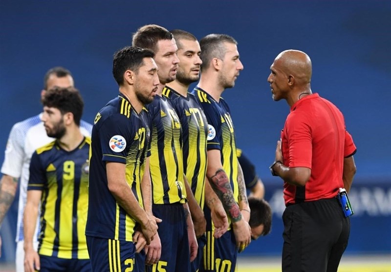 Omani Referee Al-Kaf Set to Officiate High-Stakes Esteghlal vs. Al Nassr Clash!