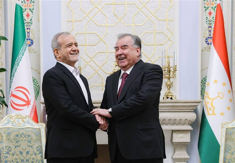 Pezeshkian Extends Warm Nowruz Wishes to Tajikistan's President