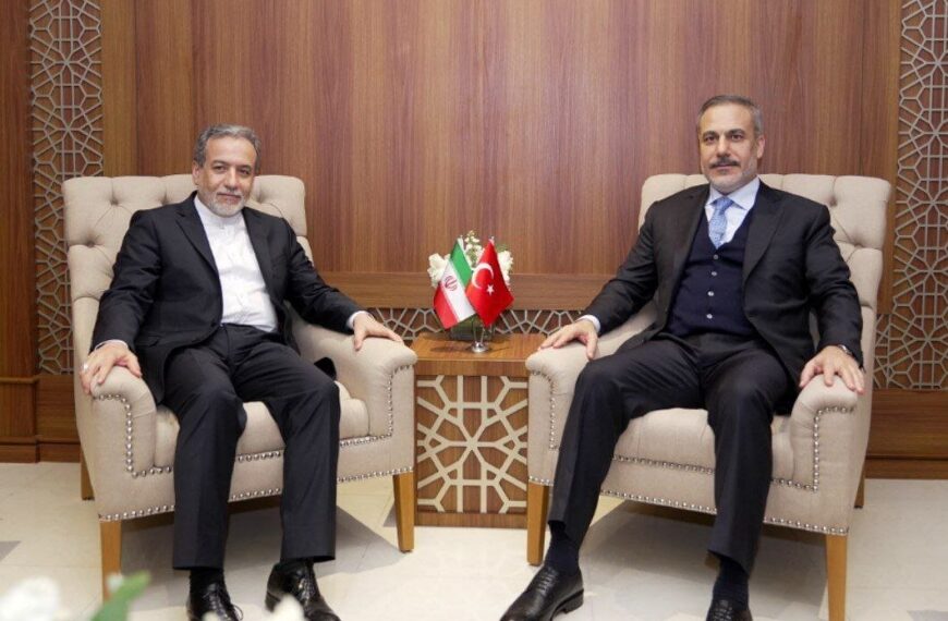 Strategic Diplomacy: Iran and Turkey Foreign Ministers Hold High-Stakes Talks