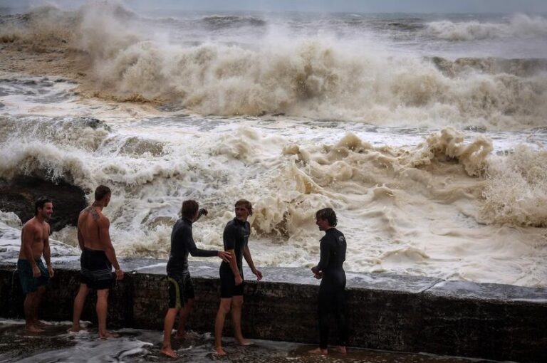 Thousands Left Powerless as Devastating Cyclone Strikes Australia