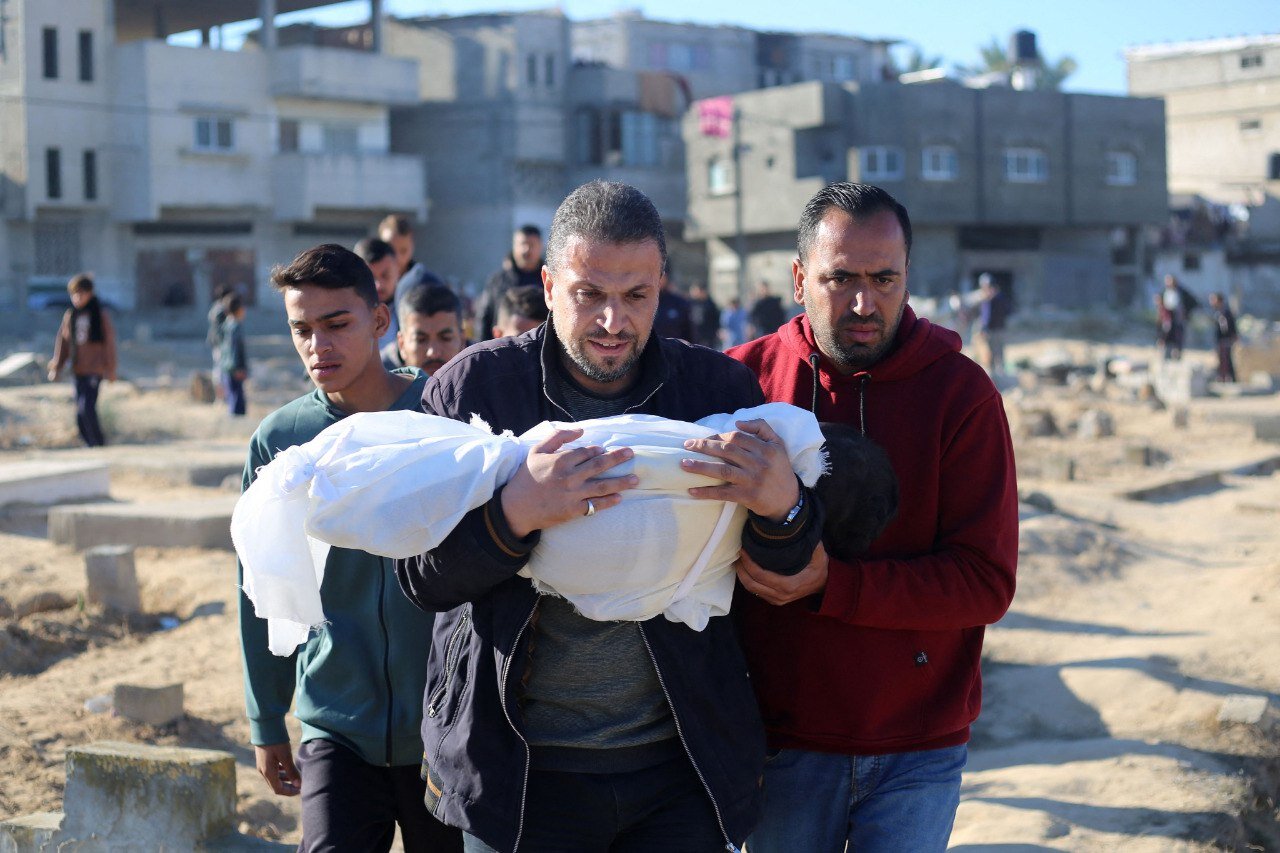 Tragic Escalation: 14 Gazans Killed Amidst Ongoing Israeli Attacks Despite Ceasefire Agreement