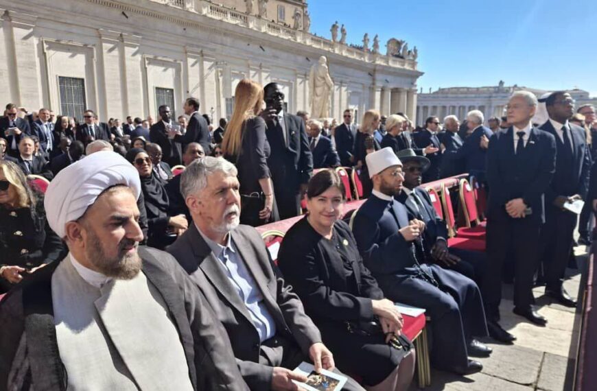 Culture Minister Pays Tribute at Pope Francis' Memorial Service