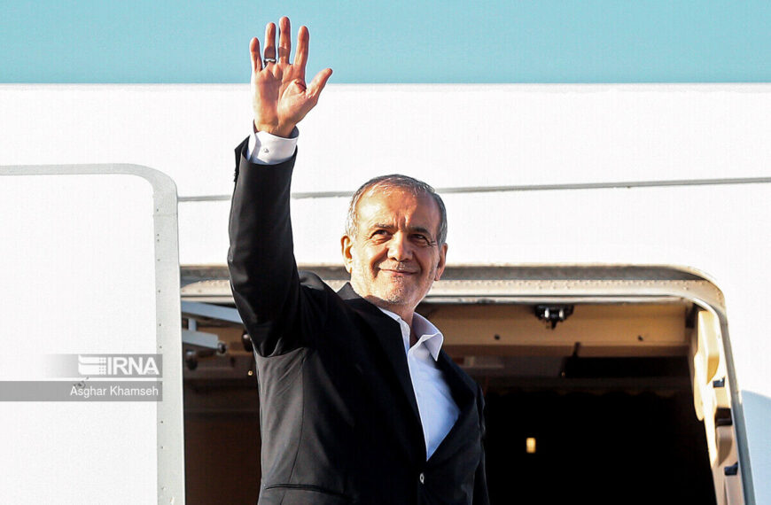 President Pezeshkian Sets Off on Diplomatic Journey to Baku
