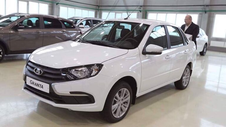 Top Russian Automaker Sets Sights on Localization Initiative in Iran