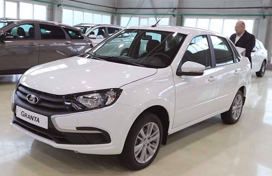 Top Russian Automaker Sets Sights on Localization Initiative in Iran