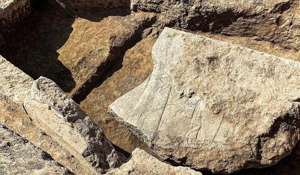 Ancient Marvel: 2,700-Year-Old Assyrian Relief with Stunning Carvings Discovered in Iraq