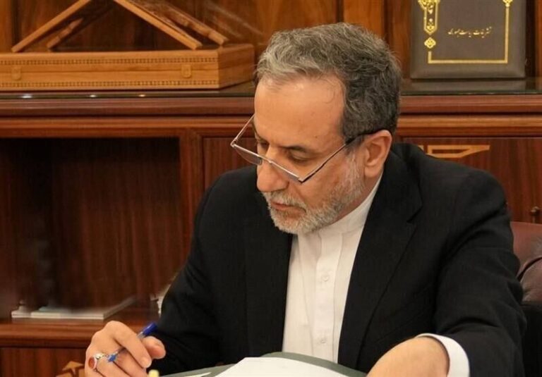 Araqchi: France Lacks Moral Authority to Lecture Iranians